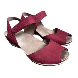 Dansko Vera Red Nubuck Leather Peep Toe Wedge Sandals 38 7.5-8 Comfort